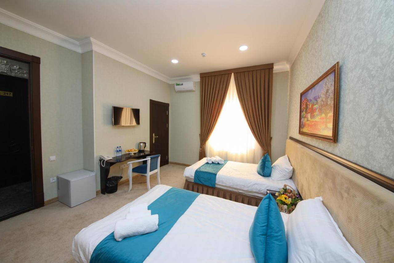Hotel Globus Tashkent Esterno foto