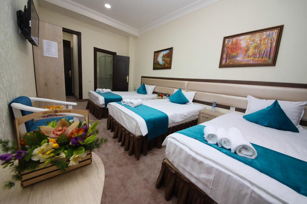 Hotel Globus Tashkent Esterno foto