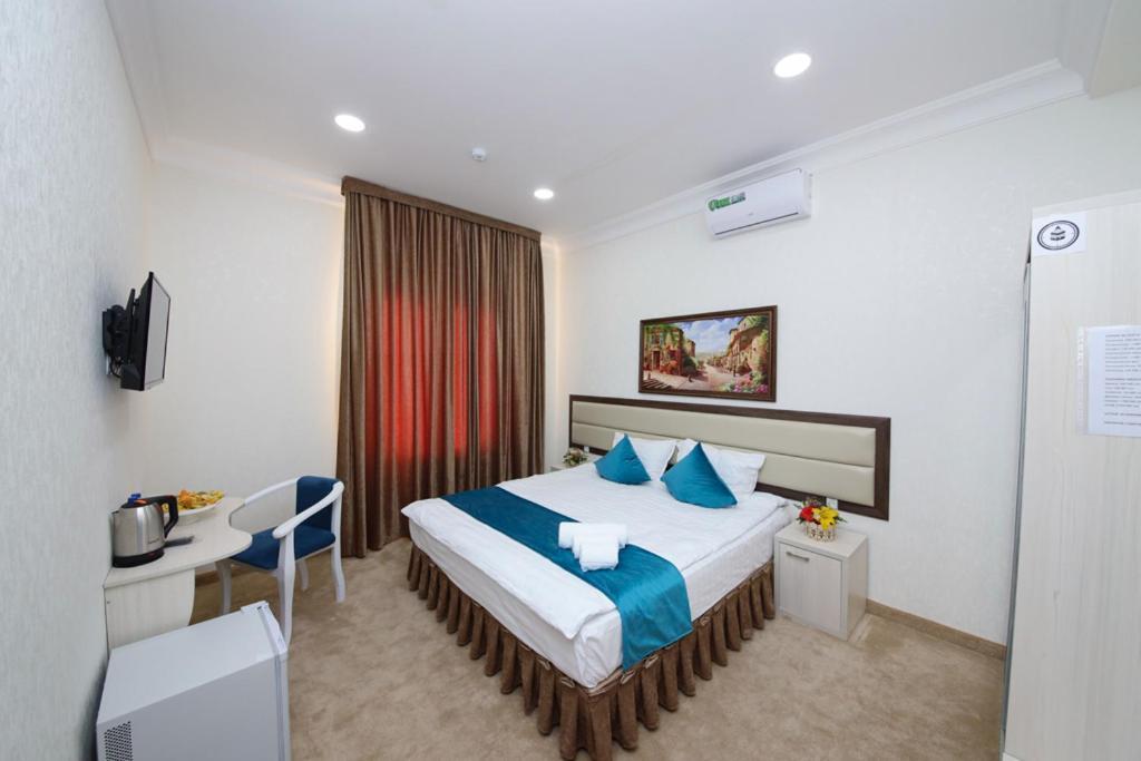 Hotel Globus Tashkent Esterno foto